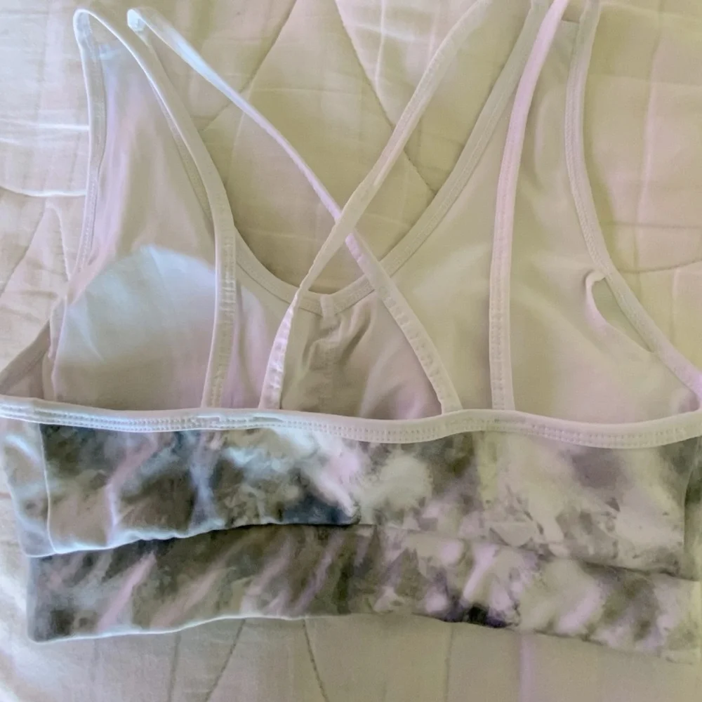 AVIA Tie Dye Sports Bra Gray And White Crisscross Straps Removable Pads Size S